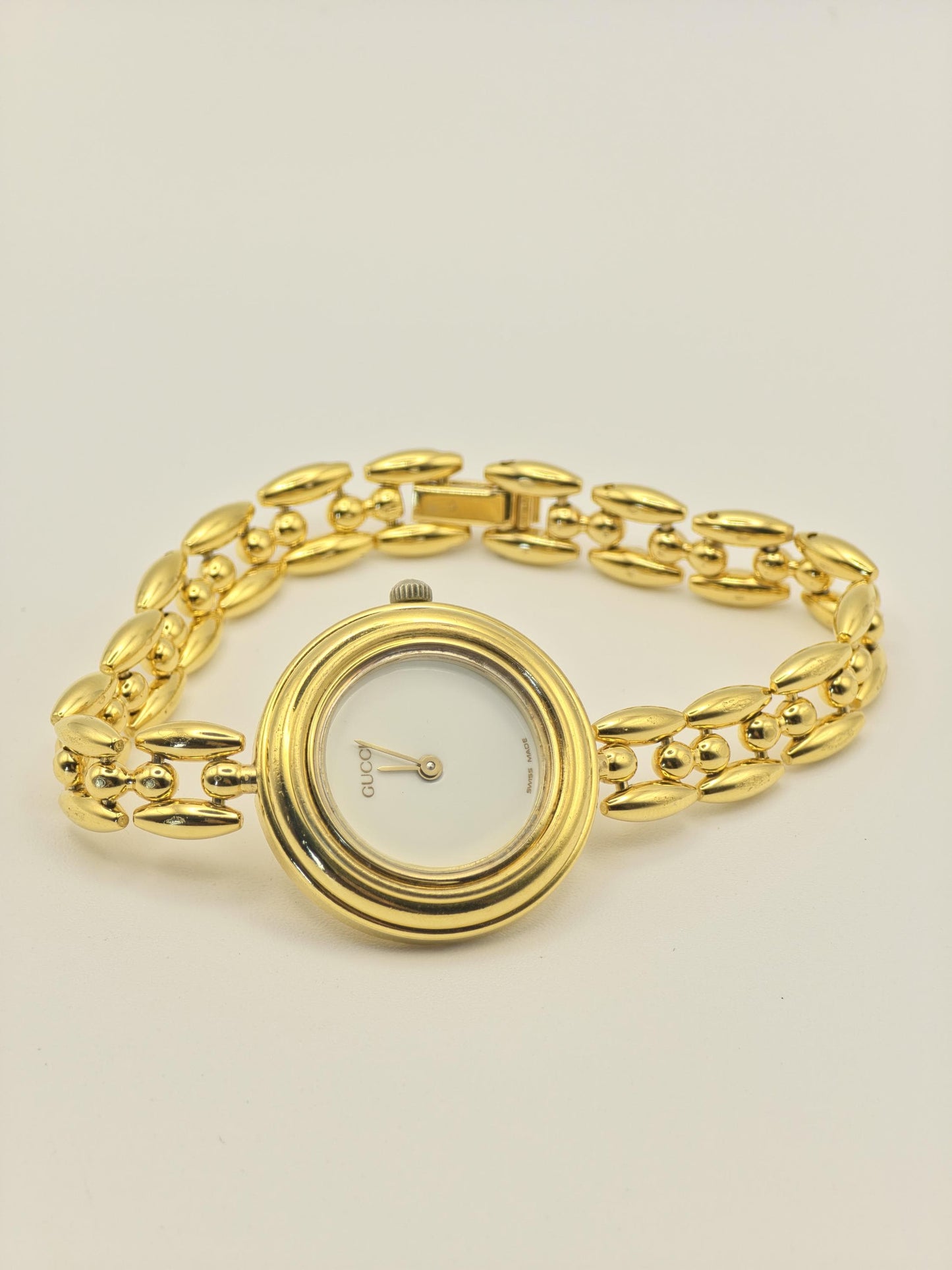Vintage Gucci 11/12.2 Women’s Watch Gold Tone Bangle Bracelet Swiss Made - 333