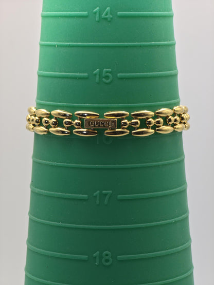 Vintage Gucci 11/12.2 Women’s Watch Gold Tone Bangle Bracelet Swiss Made - 333