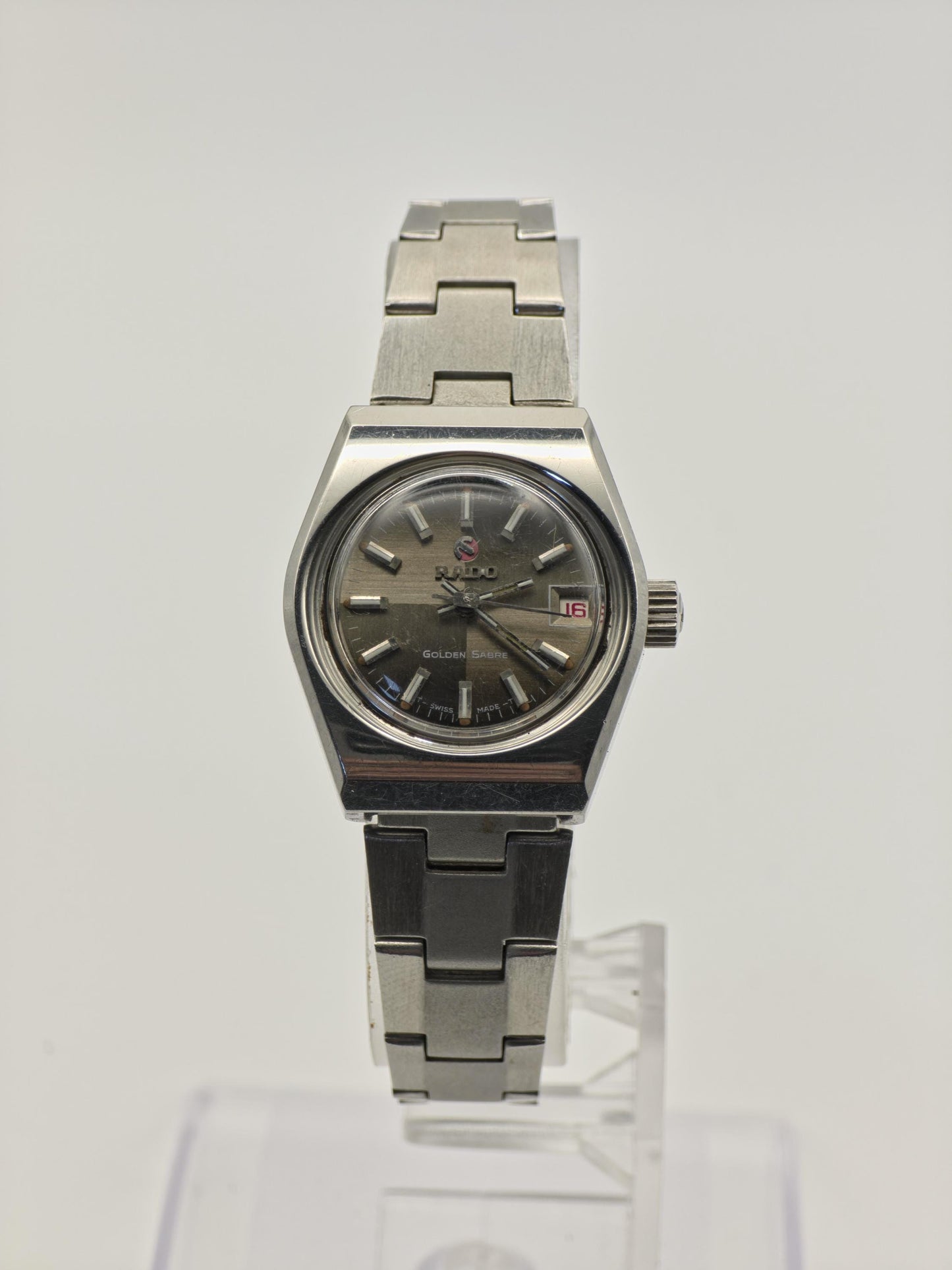 Vintage Rado Golden Sabre Women’s Watch Stainless Steel Date Swiss Made - 328