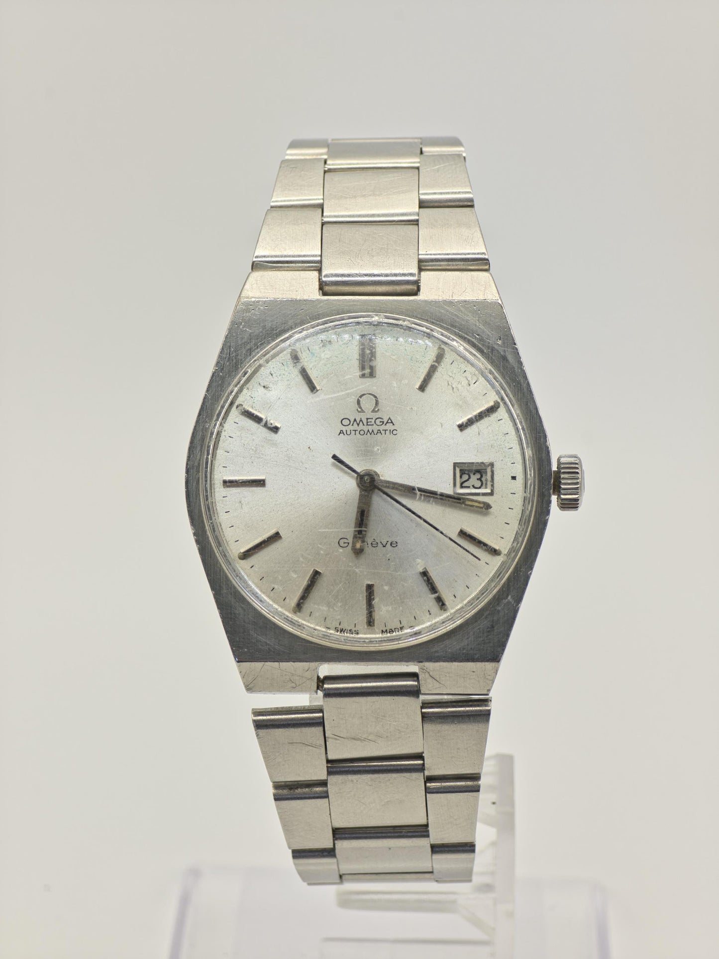Vintage Omega Genève Men’s Automatic Watch Stainless Steel Date Swiss Made - 332