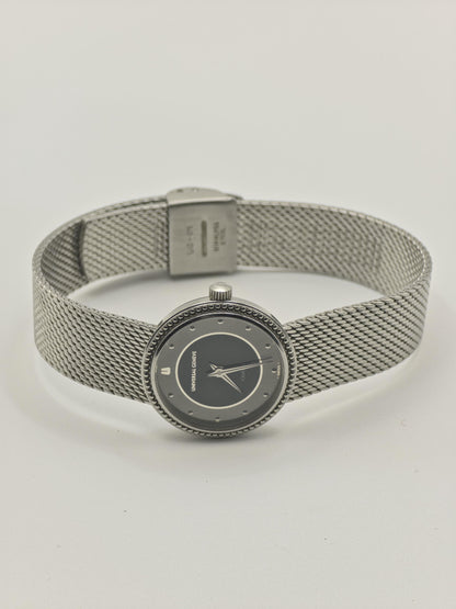 Vintage Universal Genève Women's / Unisex Watch Swiss Quartz Mesh Bracelet Silver Dial - 339