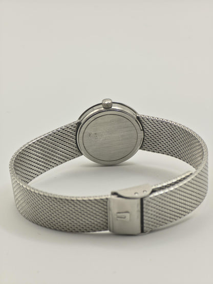 Vintage Universal Genève Women's / Unisex Watch Swiss Quartz Mesh Bracelet Silver Dial - 339