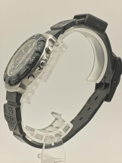 Vintage TAG Heuer Professional Chronograph Men's / Unisex Watch Black Dial Quartz - 345