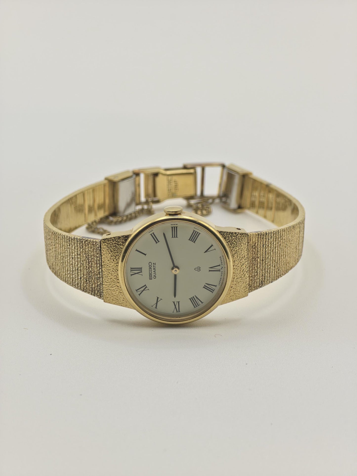 Vintage Seiko Women's Quartz Gold Tone Roman Dial Bracelet Watch Japan Made - 341