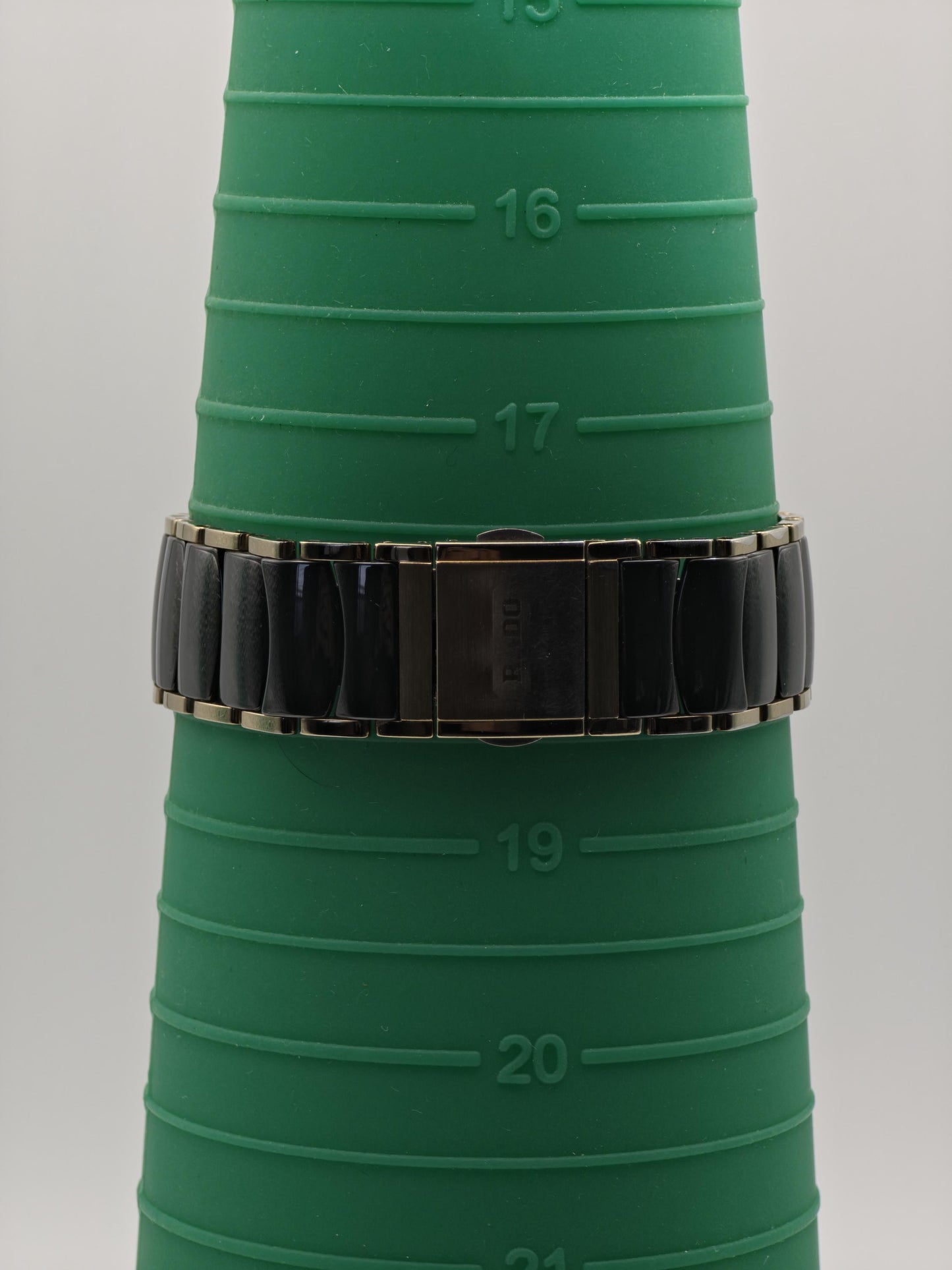 Rado Jubile Men's Watch High-Tech Ceramic Scratch Resistant Box Papers Swiss Quartz - 352
