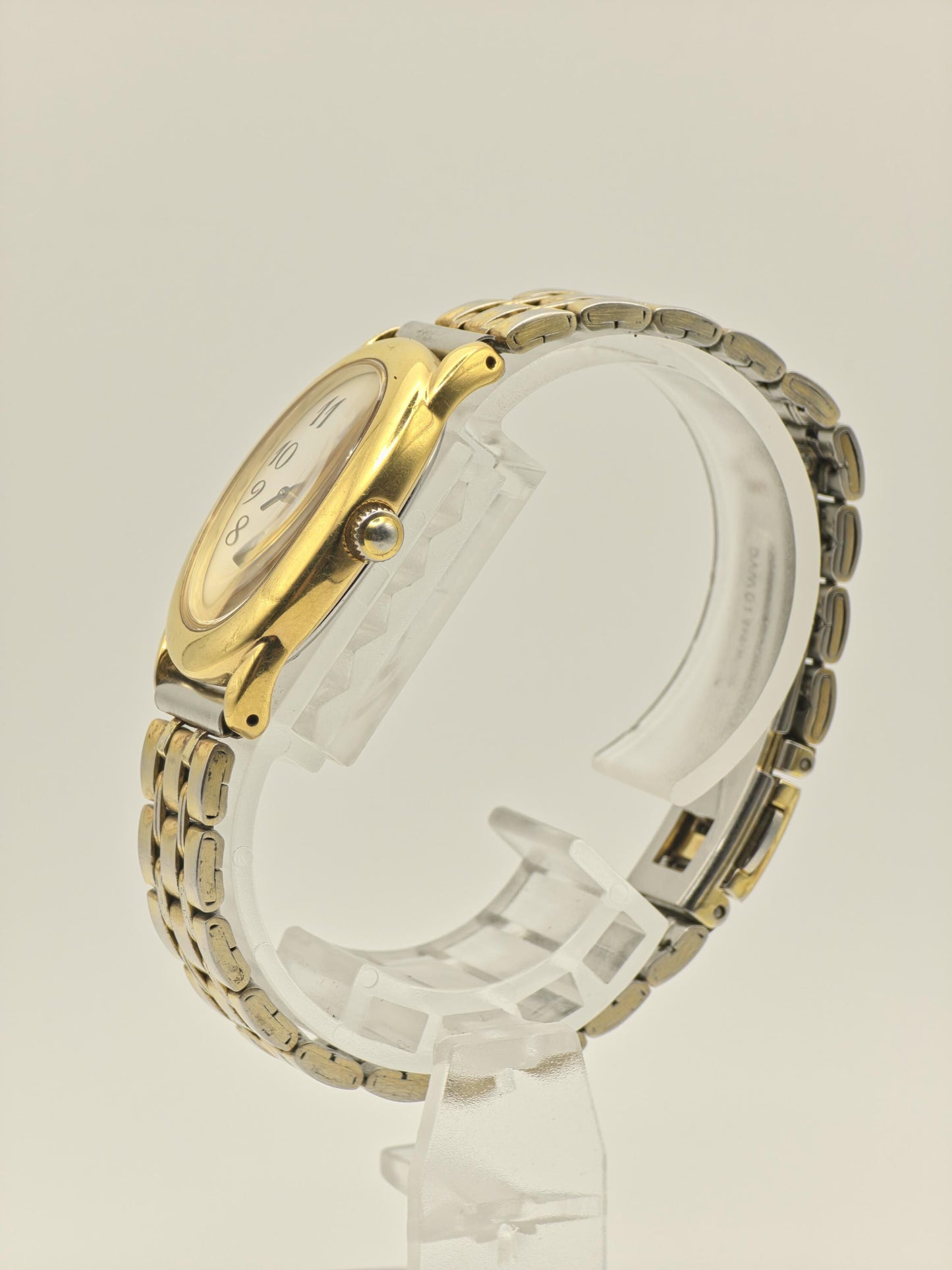 Vintage Seiko Women's Quartz Oval White Dial Two-Tone Dress Watch - 391