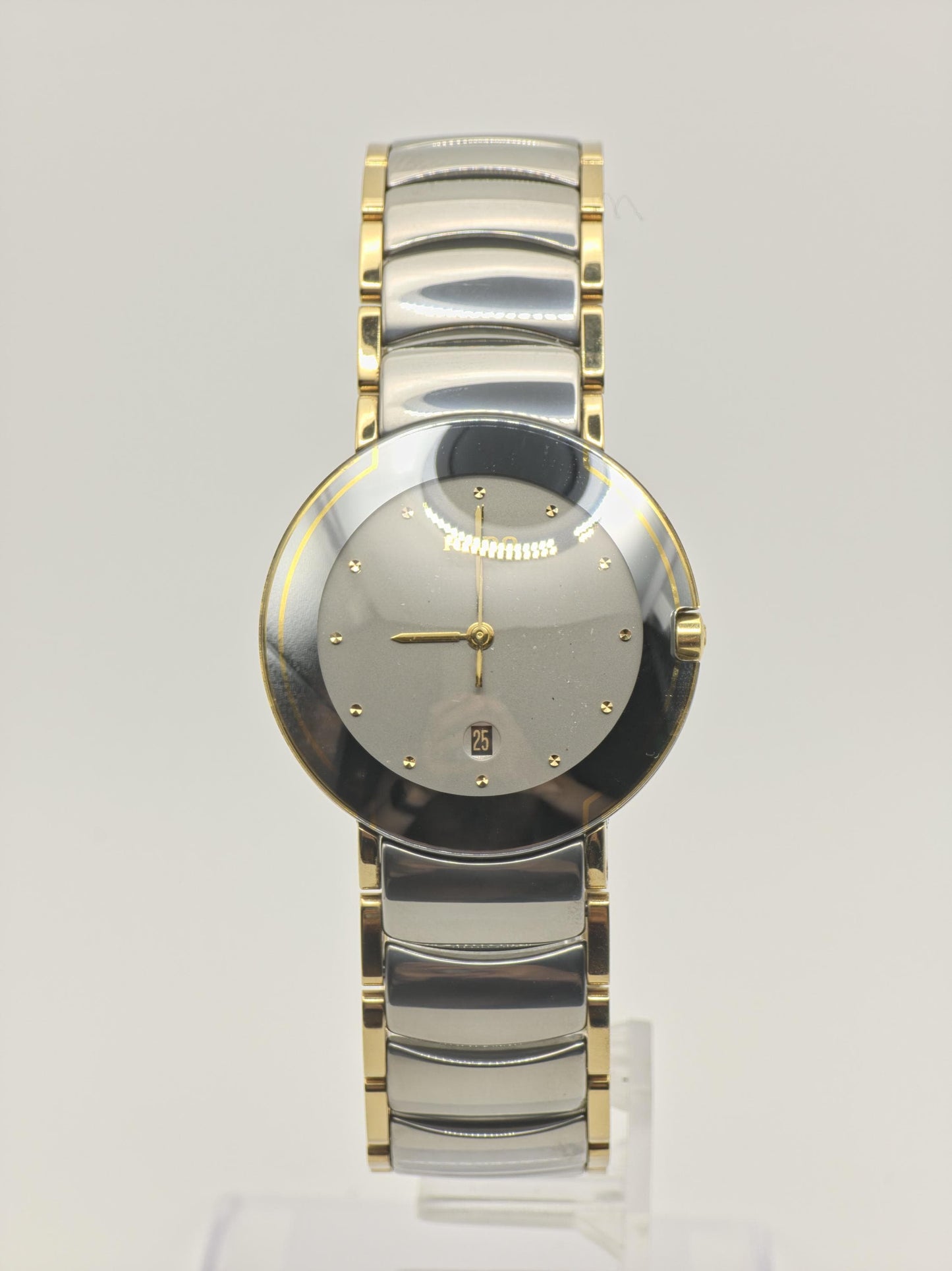 Vintage Rado DiaStar Quartz Black Dial Two-Tone Men's Dress Watch Date - 392