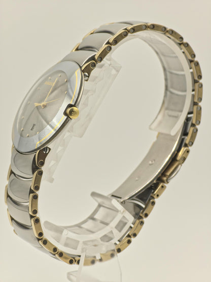 Vintage Rado DiaStar Quartz Black Dial Two-Tone Men's Dress Watch Date - 392
