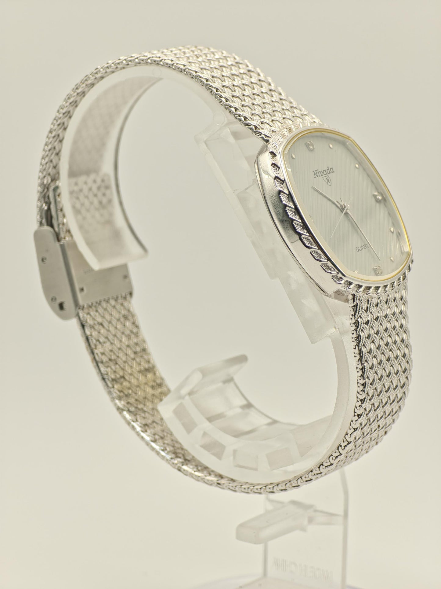 Vintage Nivada Men's/Unisex Quartz Silver Tone Swiss Dress Watch - 415