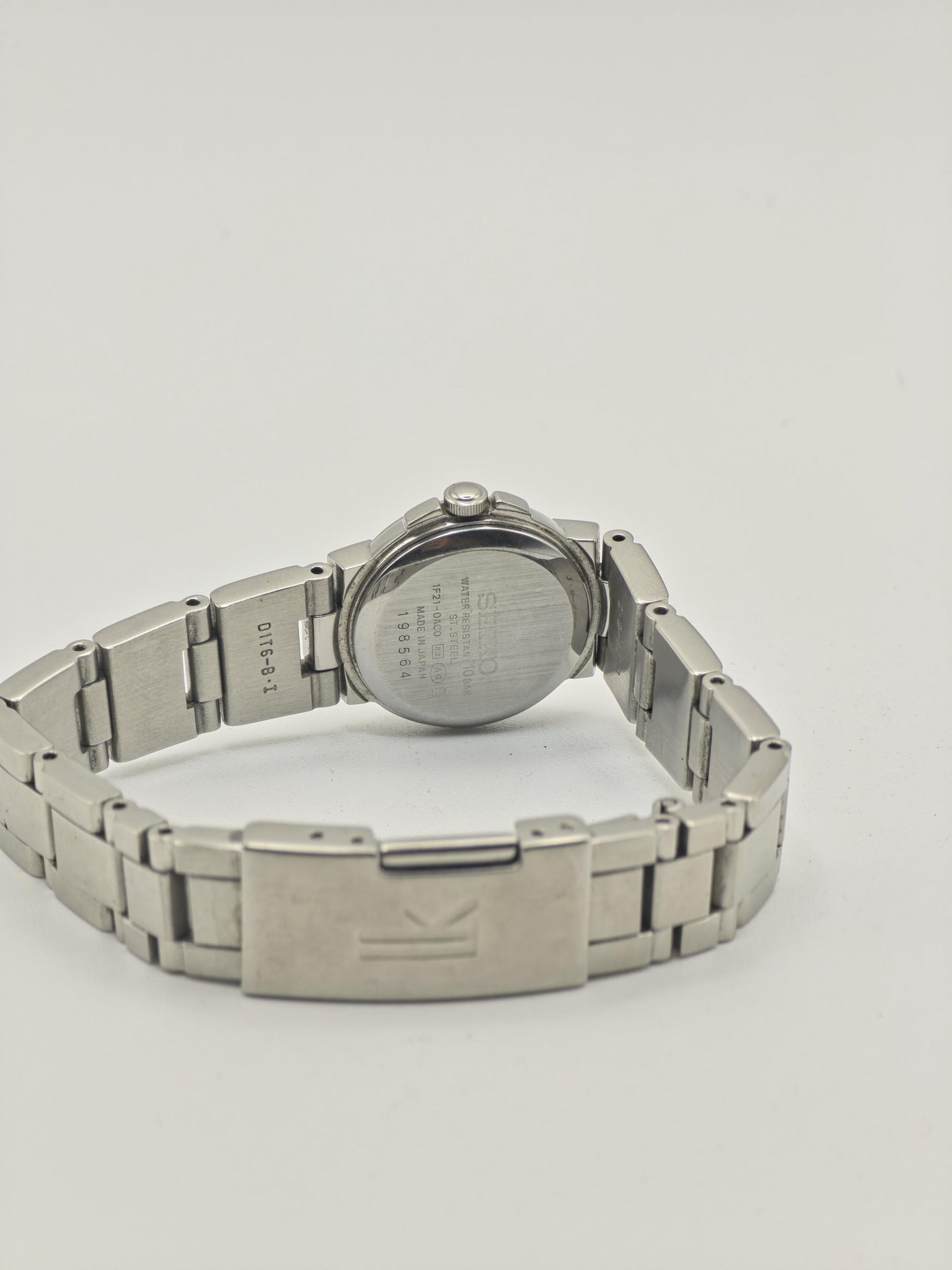 Vintage Seiko Lukia Women's Quartz Burgundy Dial Stainless Steel Watch - 420