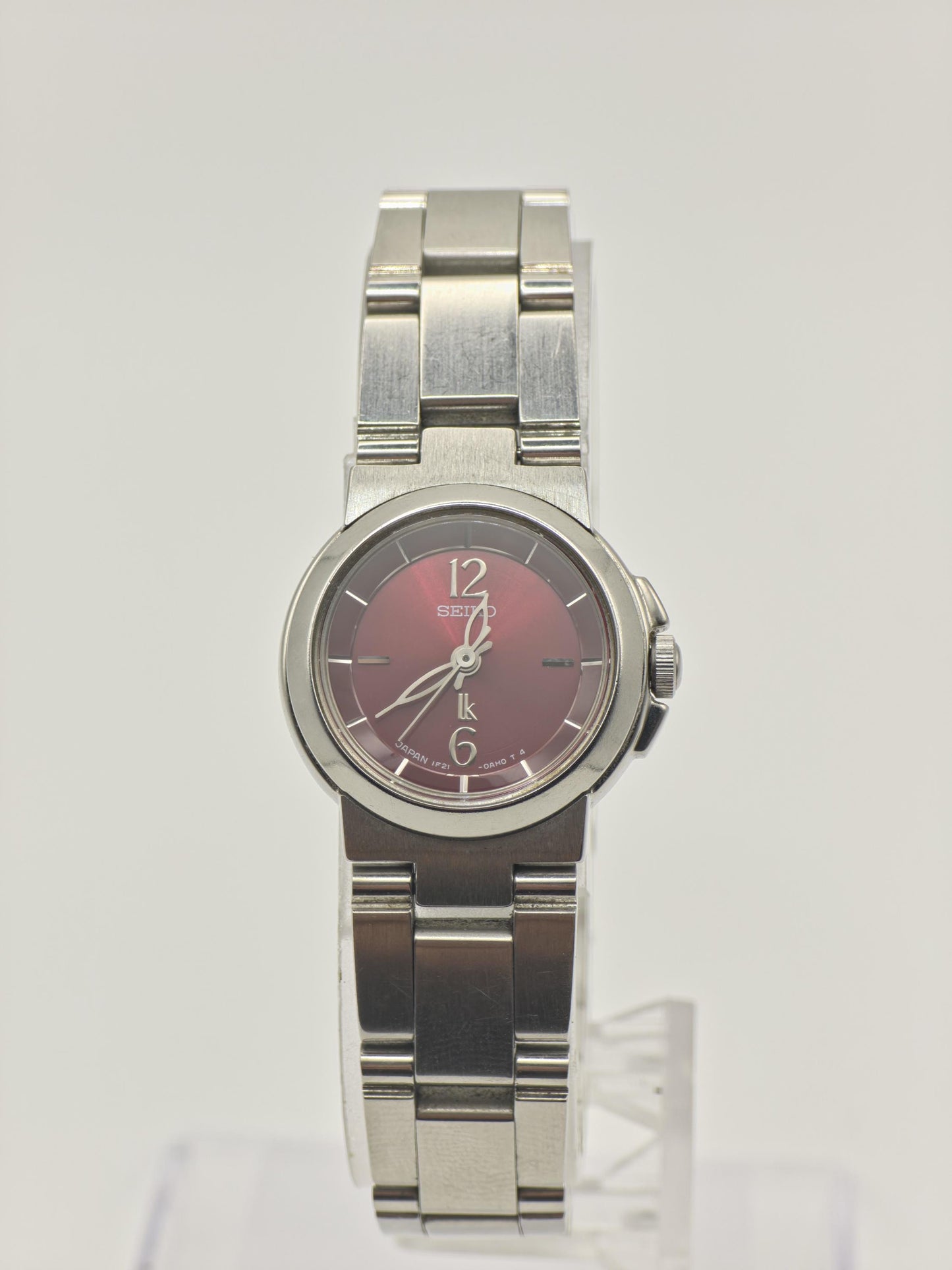 Vintage Seiko Lukia Women's Quartz Burgundy Dial Stainless Steel Watch - 420