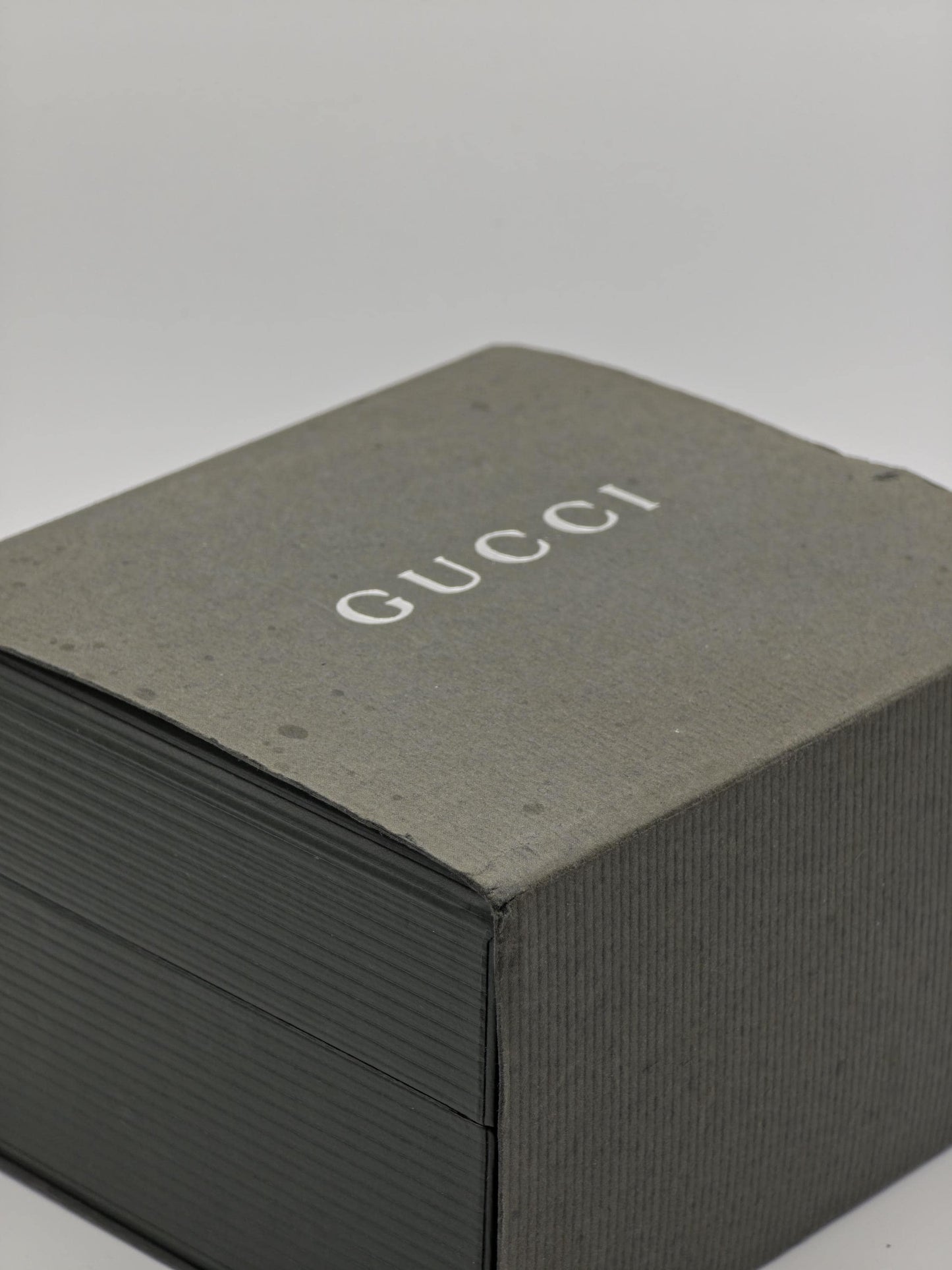Vintage Gucci Women's Bangle Watch Swiss Quartz Original Box Warranty Card - 353