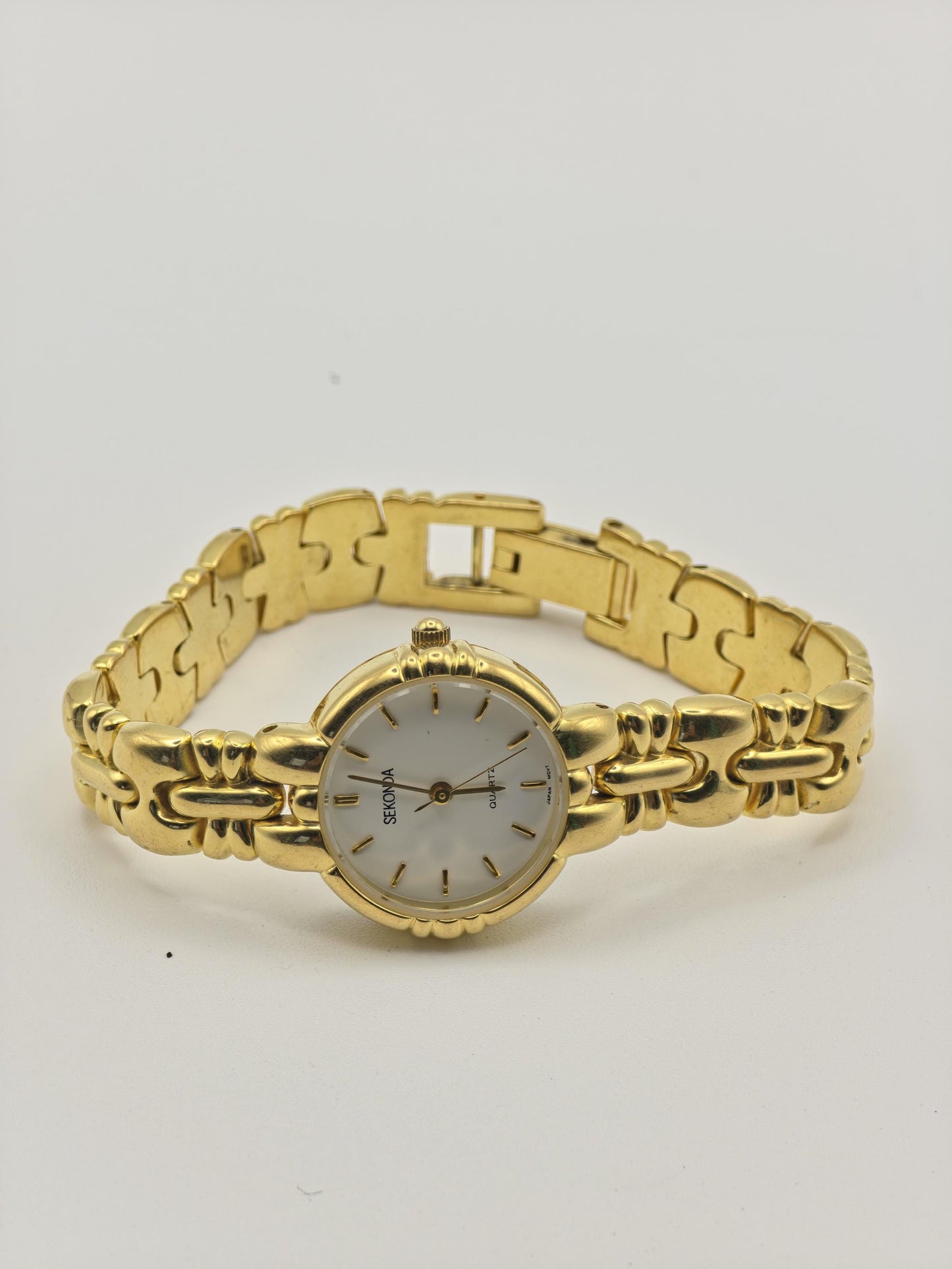 Vintage Sekonda Women's Quartz Gold Tone Bracelet Watch Classic Dress Style - 356