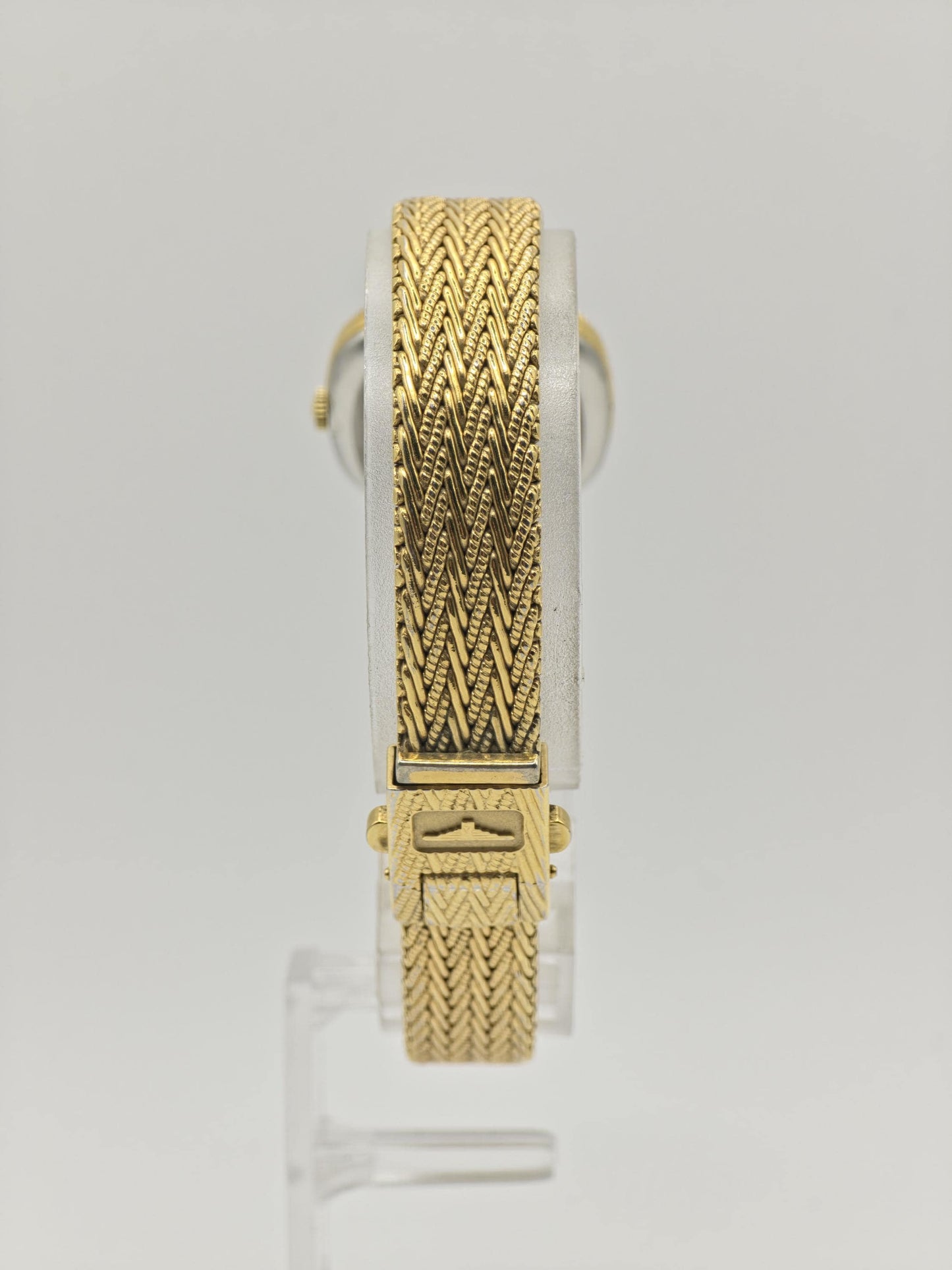 Vintage Longines Women's Gold Tone Quartz Cushion Dress Watch Swiss Made - 427