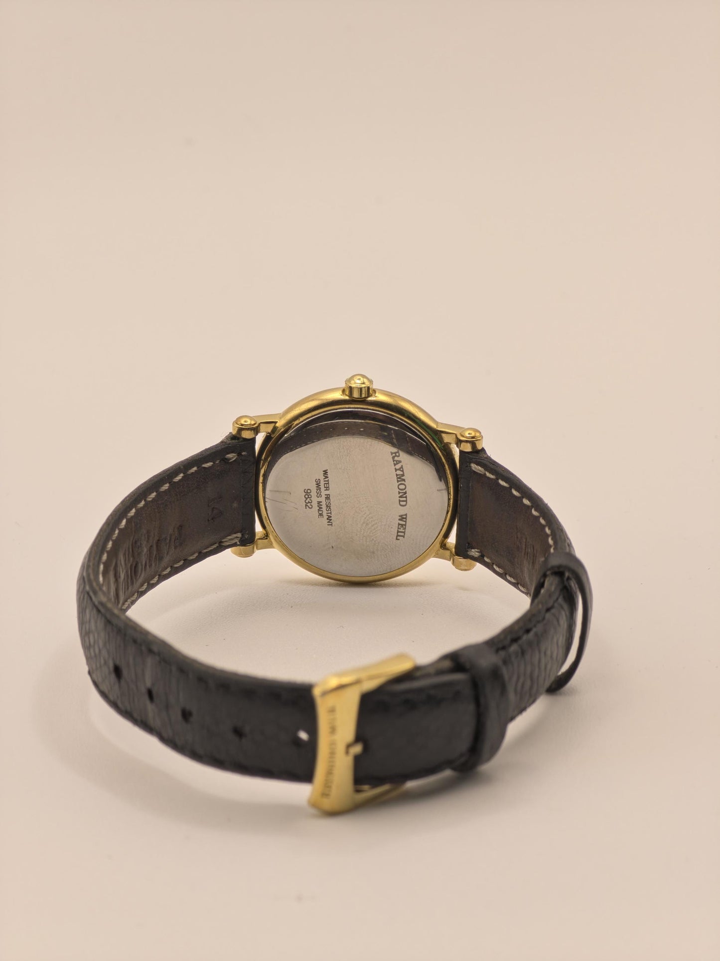 Vintage Raymond Weil Genève Unisex Small Seconds Quartz Gold Tone Dress Watch Swiss Made - 434