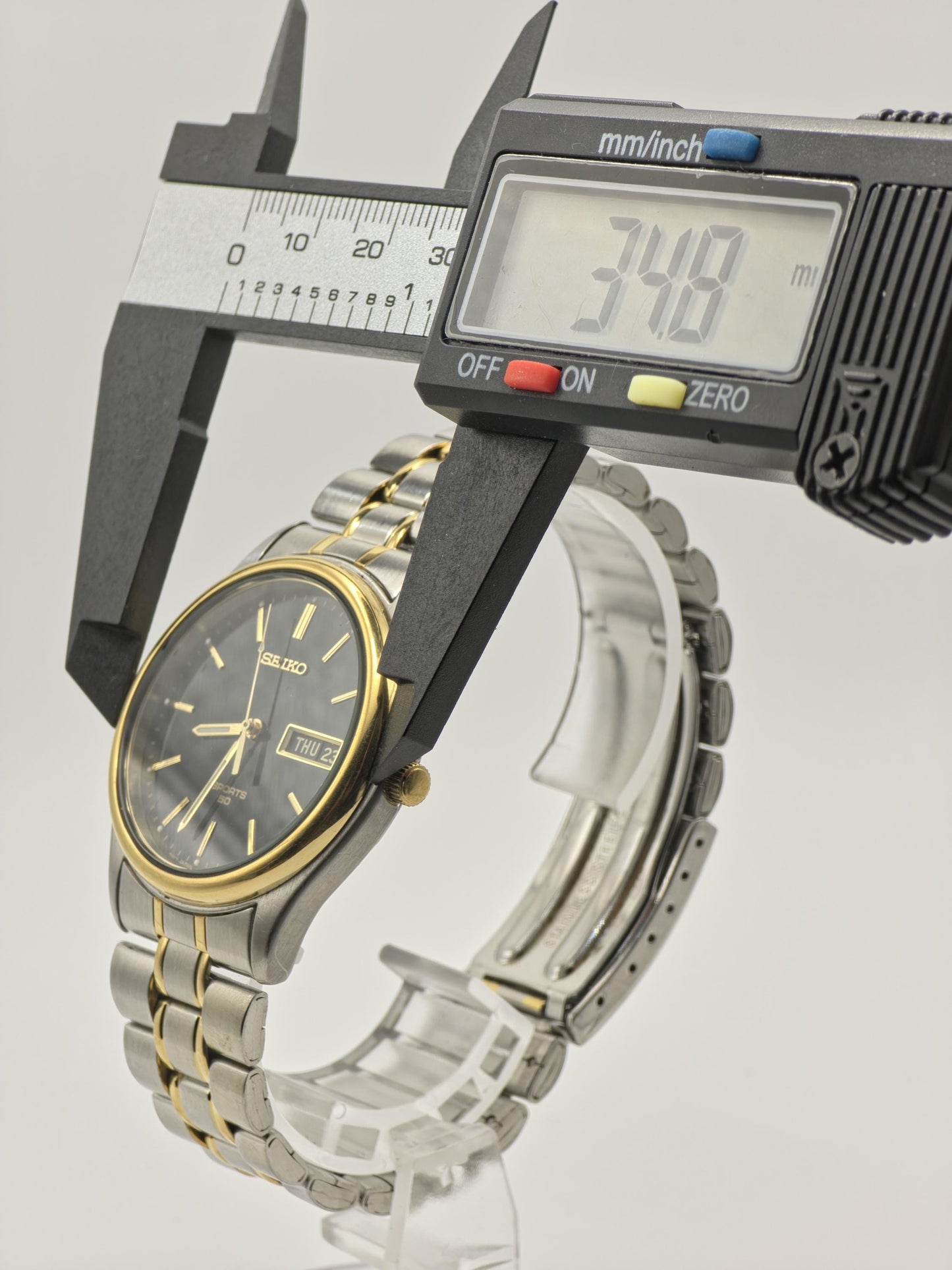 Vintage Seiko Sports 50 Day-Date Quartz Men's Watch Black Dial Two-Tone - 368