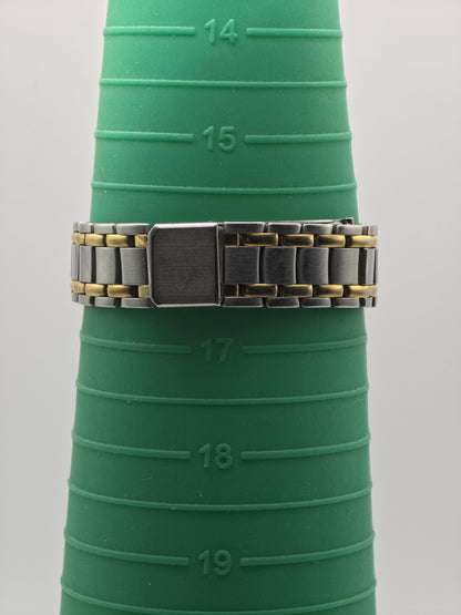 Vintage Burberrys of London Quartz Men's Watch Gold Dial Two-Tone Bracelet Swiss - 369