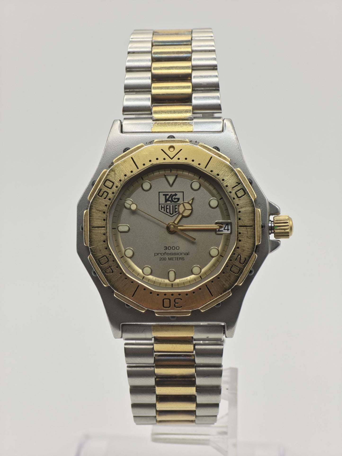 Vintage TAG Heuer 3000 Professional 200M Men's Quartz Two-Tone Diver Extra Link Included - 383
