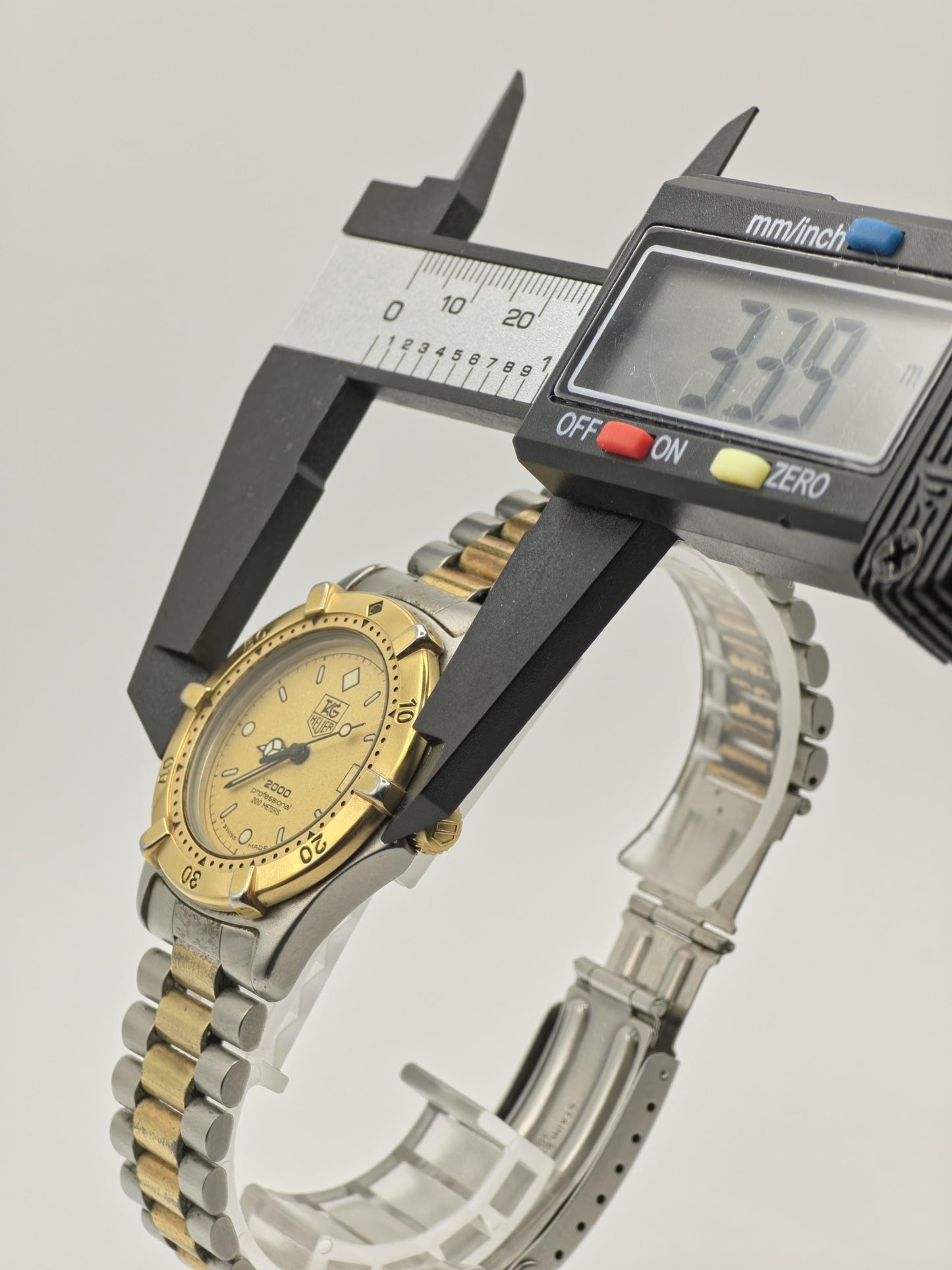 Vintage TAG Heuer 2000 Professional 200M Unisex Quartz Two-Tone Diver Watch Swiss - 387