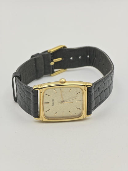 Vintage Seiko Quartz Gold Textured Dial Rectangular Dress Watch Unisex - 394
