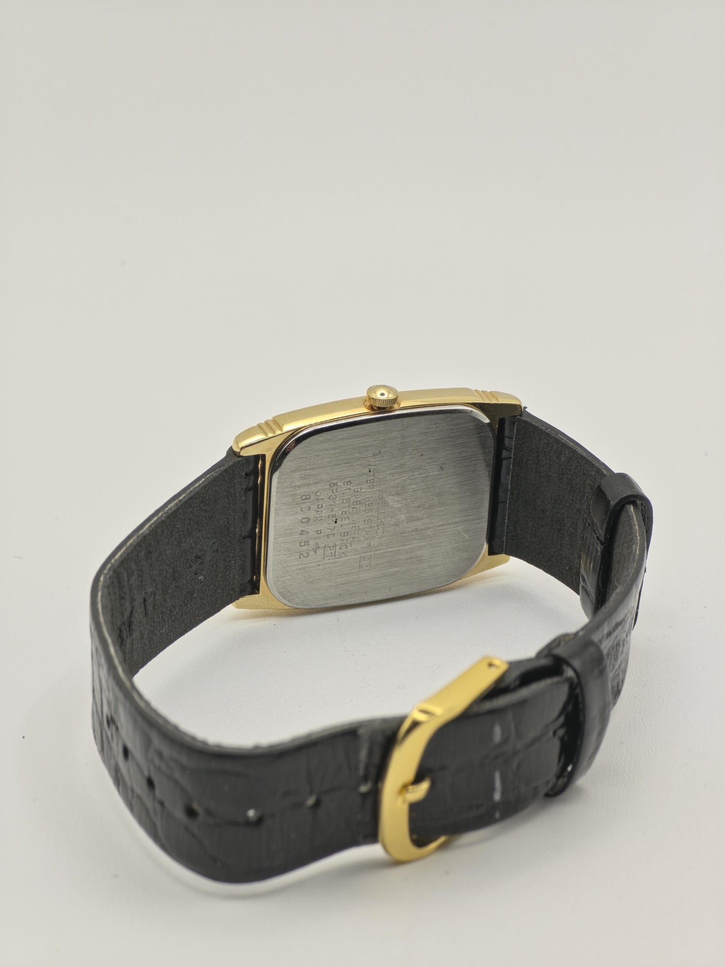 Vintage Seiko Quartz Gold Textured Dial Rectangular Dress Watch Unisex - 394