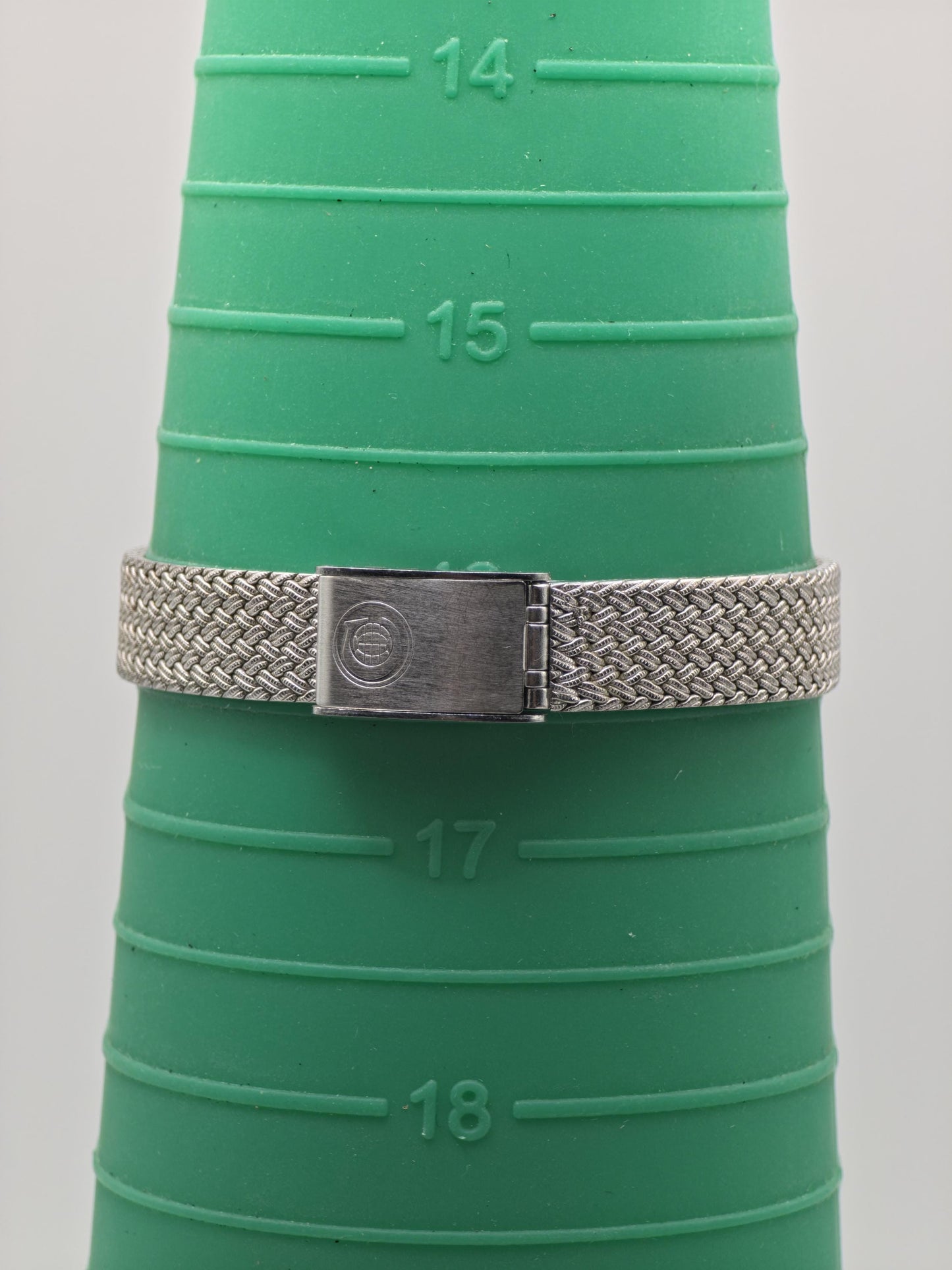Vintage Cyma Women's Quartz Silver Tone Textured Swiss Dress Watch - 412