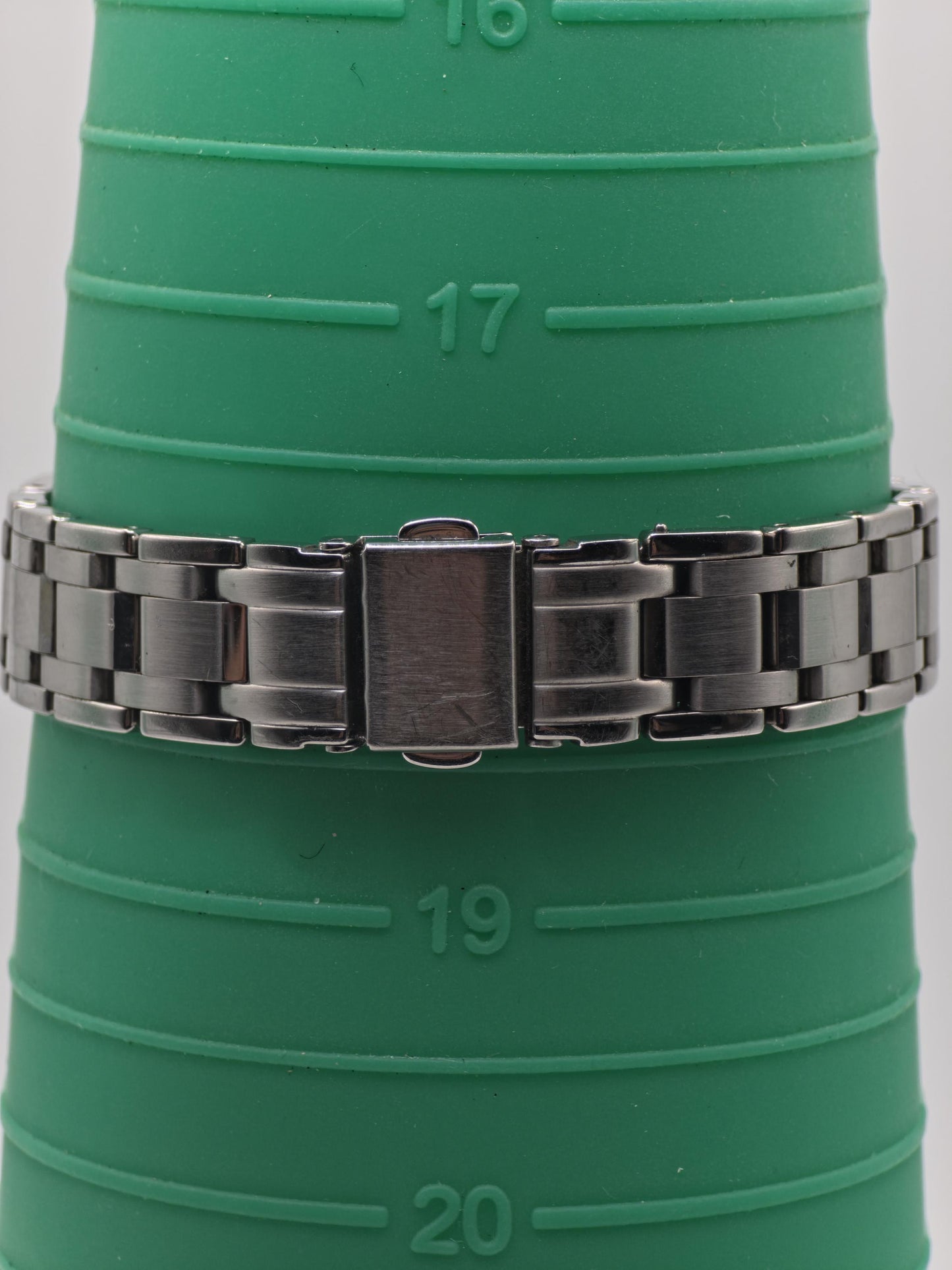 Vintage Citizen xC H. Tamaki Limited Edition Salmon Dial Chronograph Men's Watch - 416