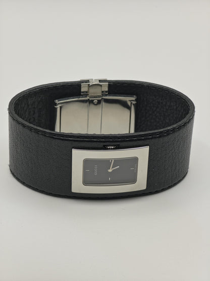 Vintage Gucci Women's Black Dial Wide Leather Cuff Quartz Watch Swiss Made - 424