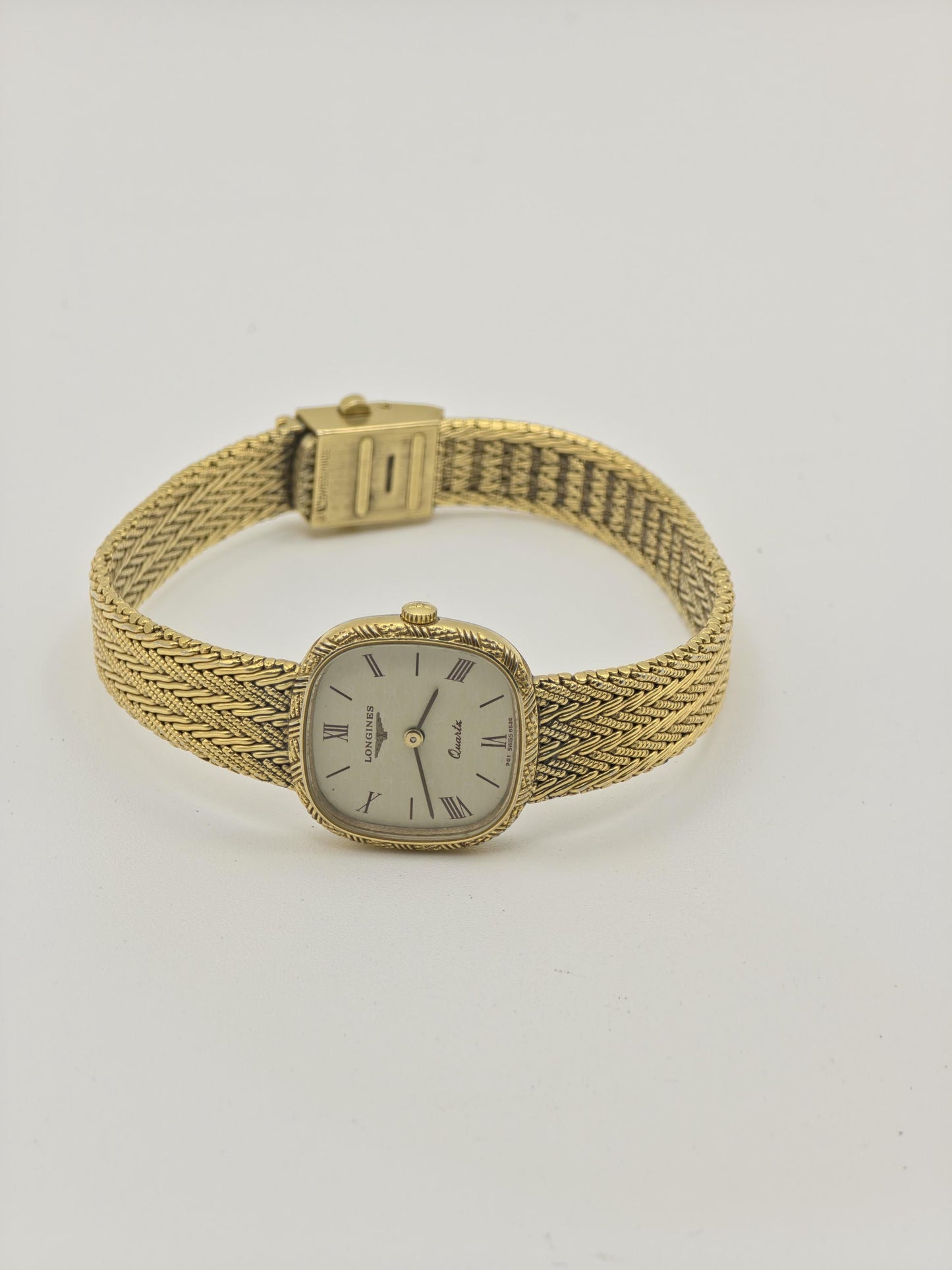 Vintage Longines Women's Gold Tone Quartz Cushion Dress Watch Swiss Made - 427