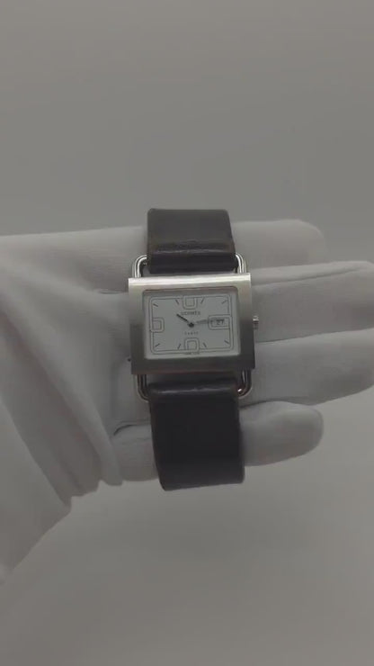 Hermès Paris Carré Quartz Men’s Watch – Swiss Made Minimalist Design