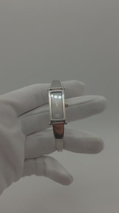 Gucci 1500L Ladies Swiss-Made Watch – Silver Bangle Bracelet – Black Rectangular Dial – Vintage Luxury